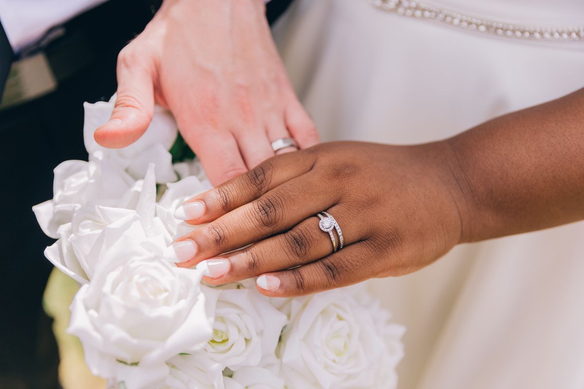 Wedding rings and bouquet