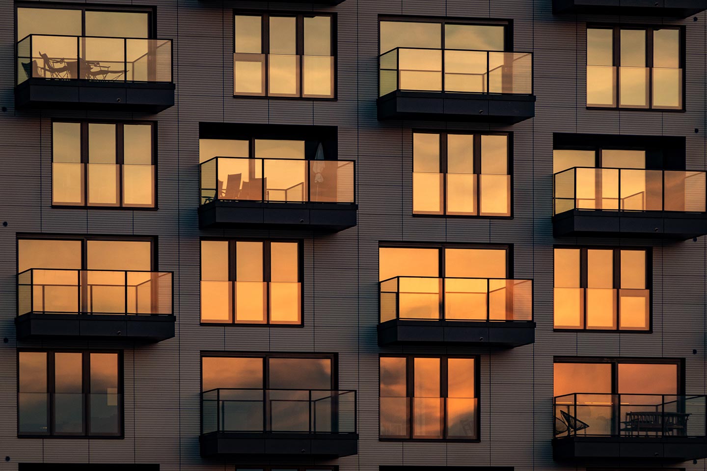 A leasing professional managing apartment occupancy
