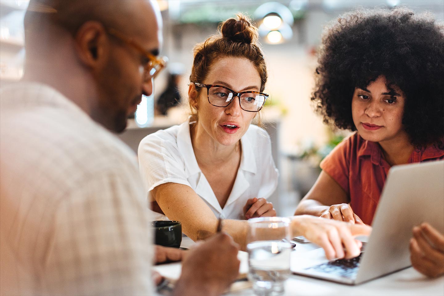 A leasing professional working with prospects